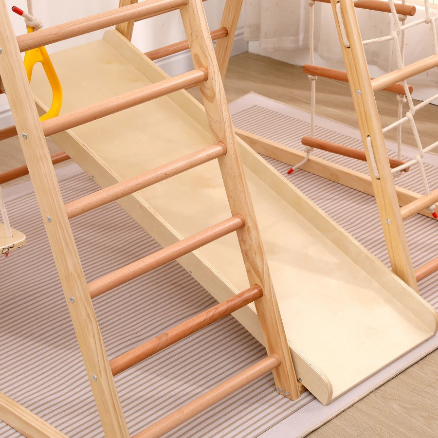 7 multifunctional 1 climbing Structure, made of solid drink, plywood and beech. Includes a swing, ladder, slide, climbing net, sockets and rings. Can also serve as shelter under tent.