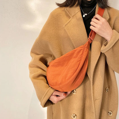 Nylon Hobos Chest Shoulder Dumpling Bag Large Capacity Travel Crossbody Half Moon Belt Messenger for Women Bags Wholesale