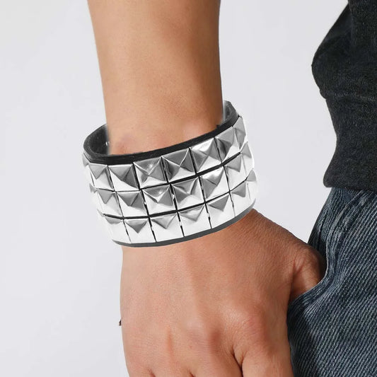 Punk Style Fashion Vintage Leather Bracelets For Men And Women Gothic Rock Style Square Nail Night Club Bracelets