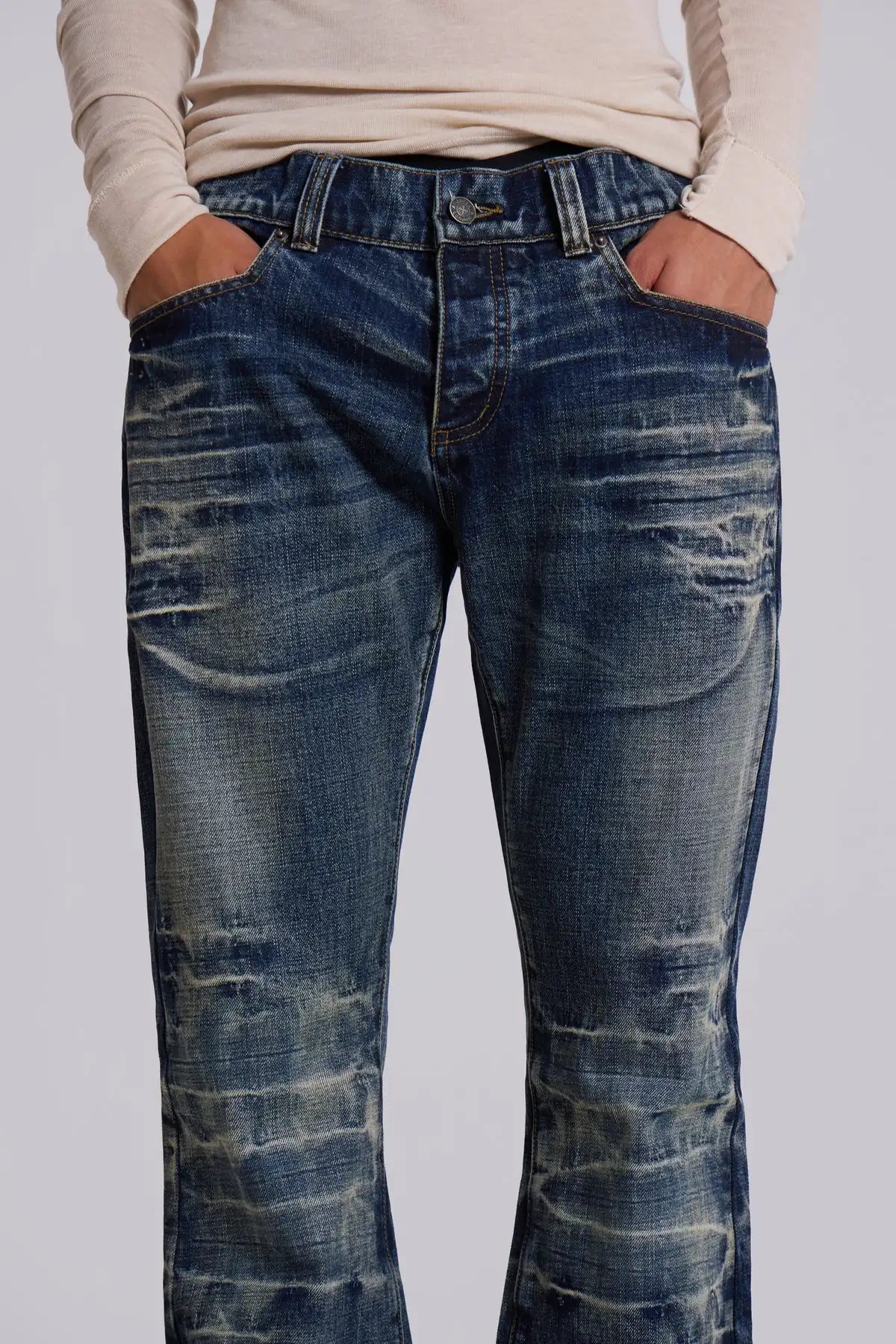 Y2K Vintage Flared Jeans Mid Blue Washed Men Women Bootcut Jeans American Hip Hop Distressed Streetwear Unisex Wide Leg Pants