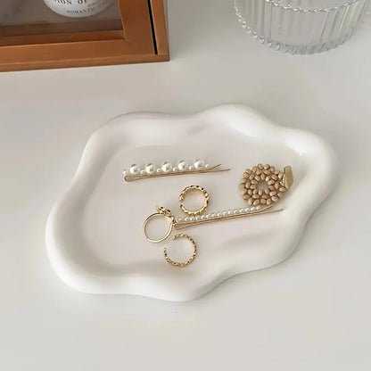 Creative Plastic Jewelry Tray Mini Cloud Shape Storage Plate Jewelry Display Plate Watches/Keys Storage