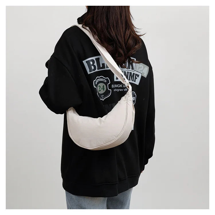 Nylon fabric zipper crossbody bag for men and women, crescent-shaped dumpling bag under the armpits, large capacity