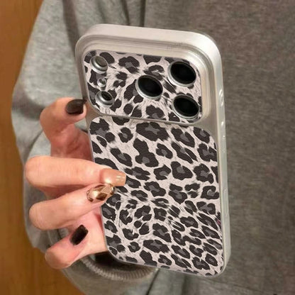 Luxury Leopard Print Cortex Leather Phone Case For iPhone 17 Pro Max 12 13 14 15 16 11 Cases Shockproof Bumper Back Cover Funda