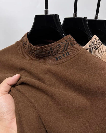 High quality men's semi high neck velvet sweater long sleeved warm T-shirt autumn winter fashionable embroidery casual pullover