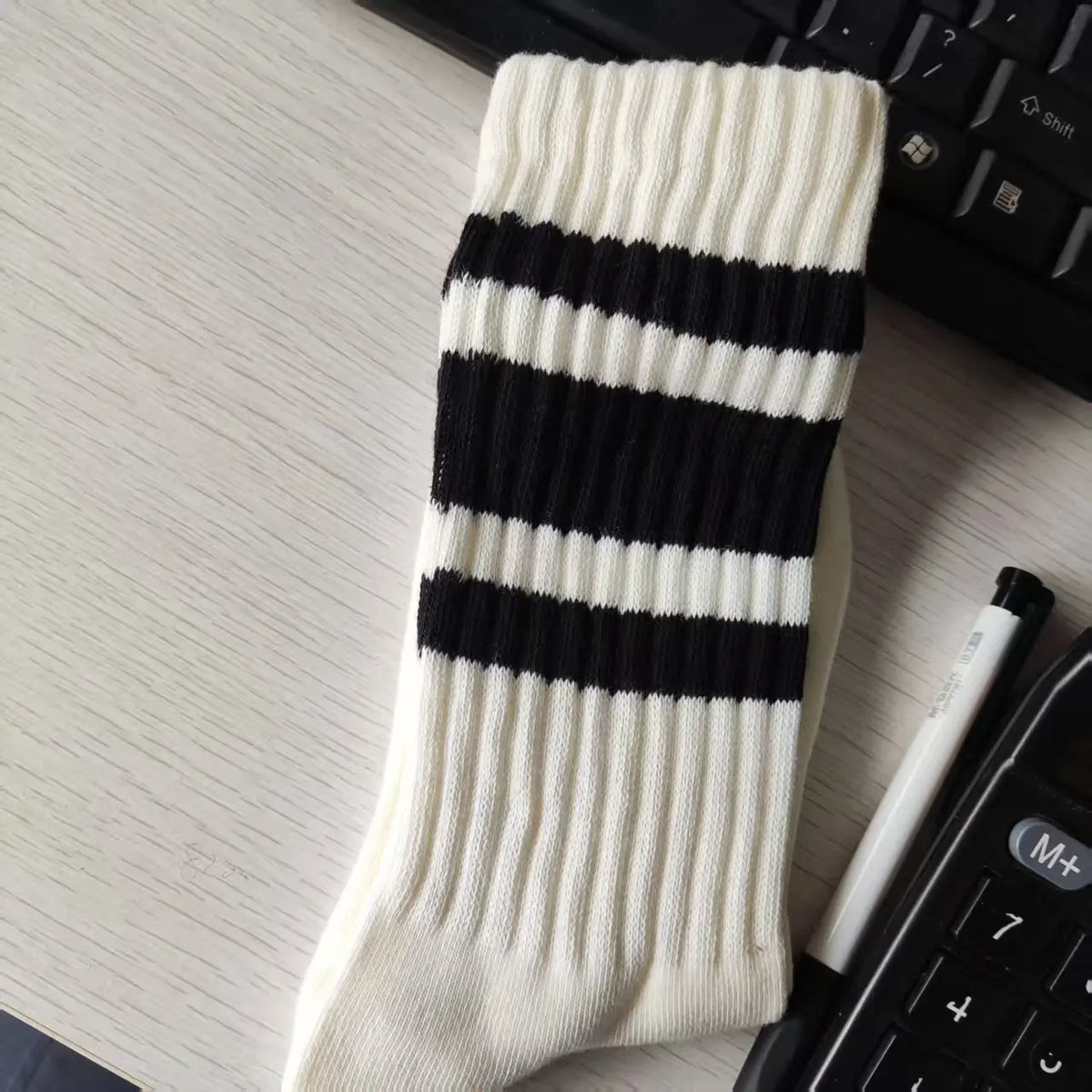 Men's Striped Basketball Medium Tube Socks Vintage Unisex female Couple Cottons Japanese Thick Towel Bottom male Sports Socks