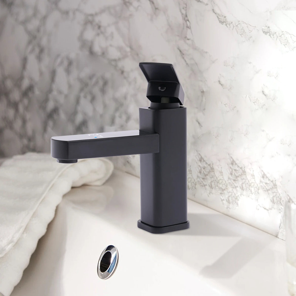 Black And White Washbasin Faucet, Bathroom Kitchen Single Pole Faucet With Digital Display Screen