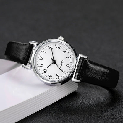 Fashion Small Dial Women Watches Simple Leather Band Analog Quartz Wristwatch for Ladies Clock Reloj Mujer（Without Box）