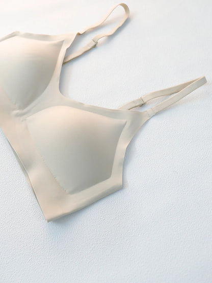 Soft Support Seamless Underwear Comfortable Gathering No Steel Ring Collection Light Thin Breathable Bra Style