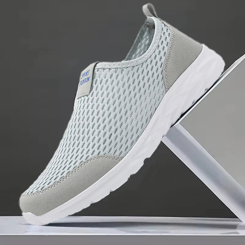 2025 New Shoes Men Loafers Light Walking Breathable Summer Comfortable Casual Shoes Men Sneakers Zapatillas Hombre Plus