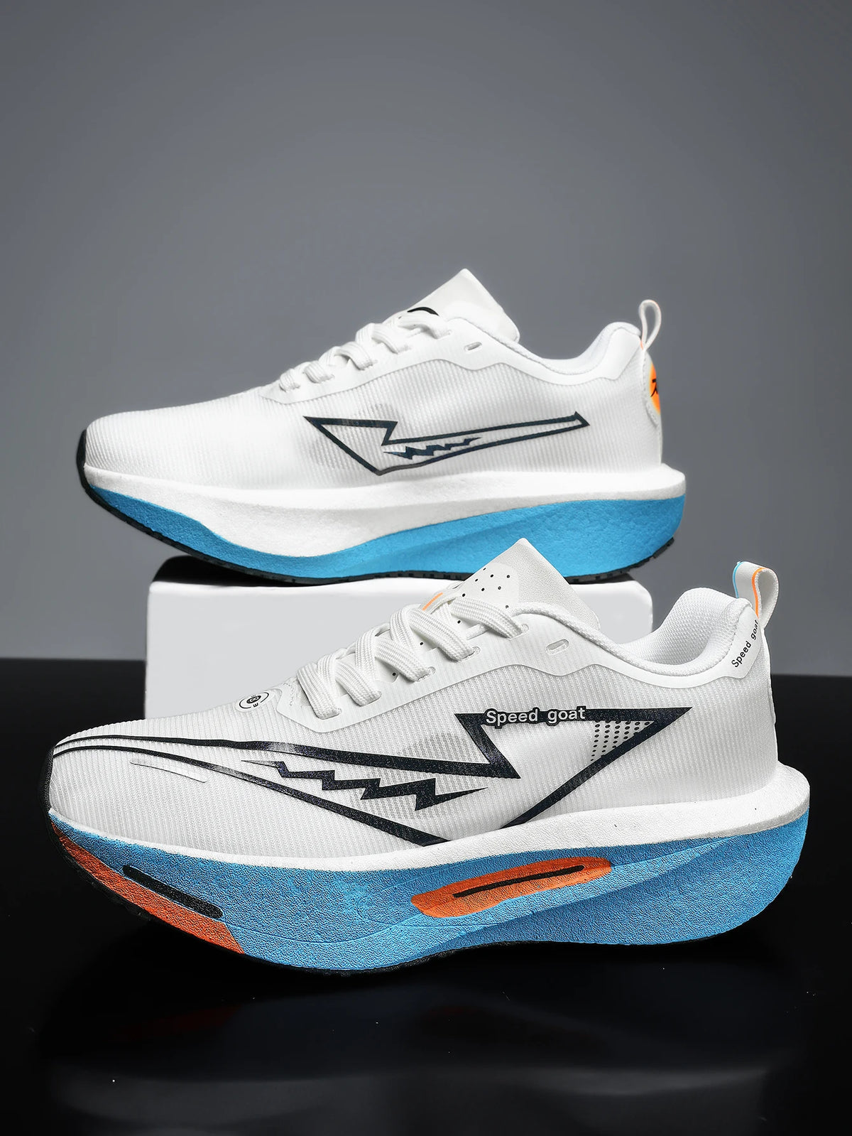 New Four-Season Versatile Non-Slip Shock-Absorbing Technology Carbon Plate Sports Casual Shoes Running Shoes Fitness Shoes Unise