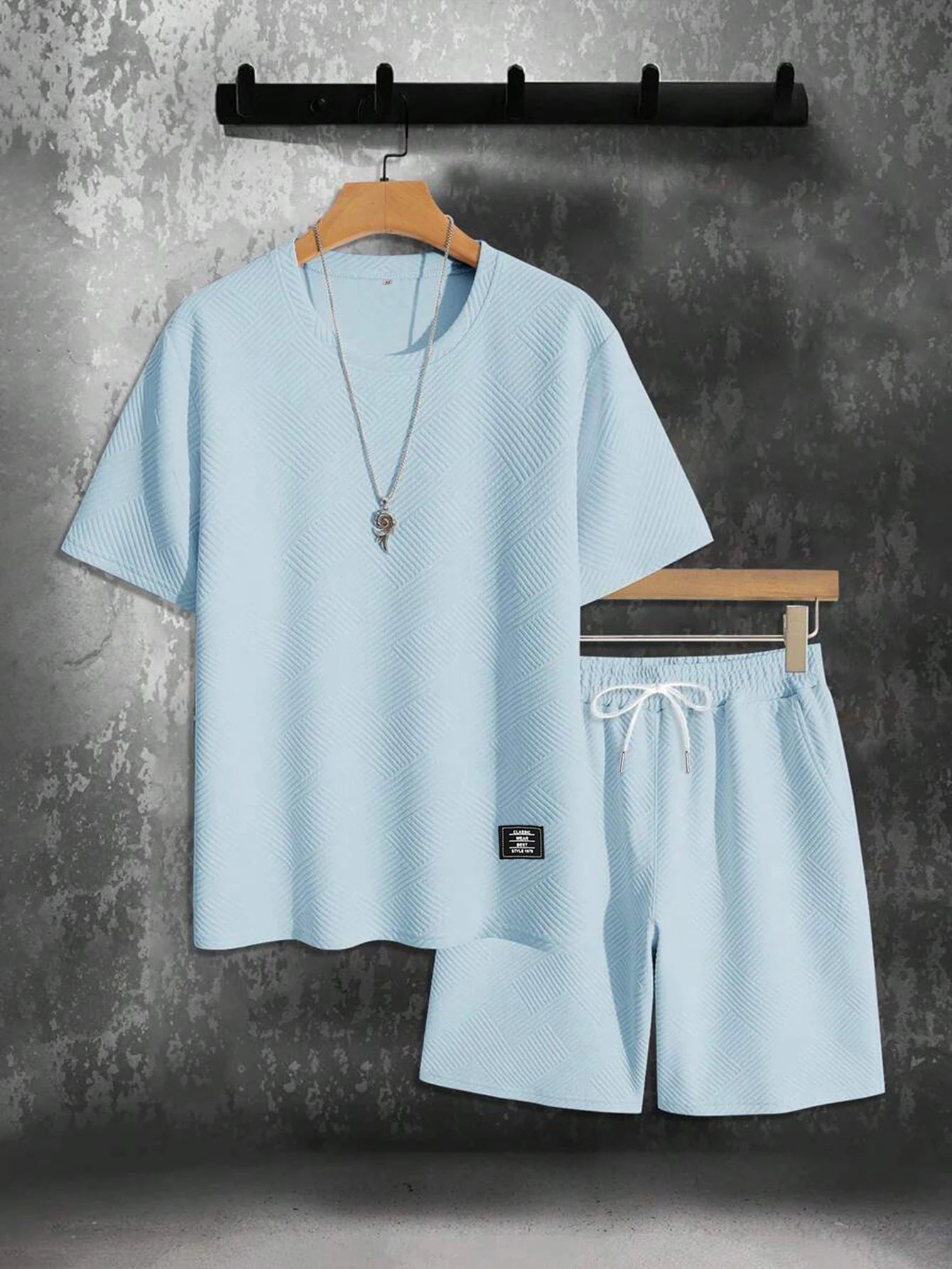 Men's Textured Letter Patched Round Neck Tee & Drawstring Shorts Two-Piece Set Regular Fit Casual Short Sleeve T shirt & Shorts