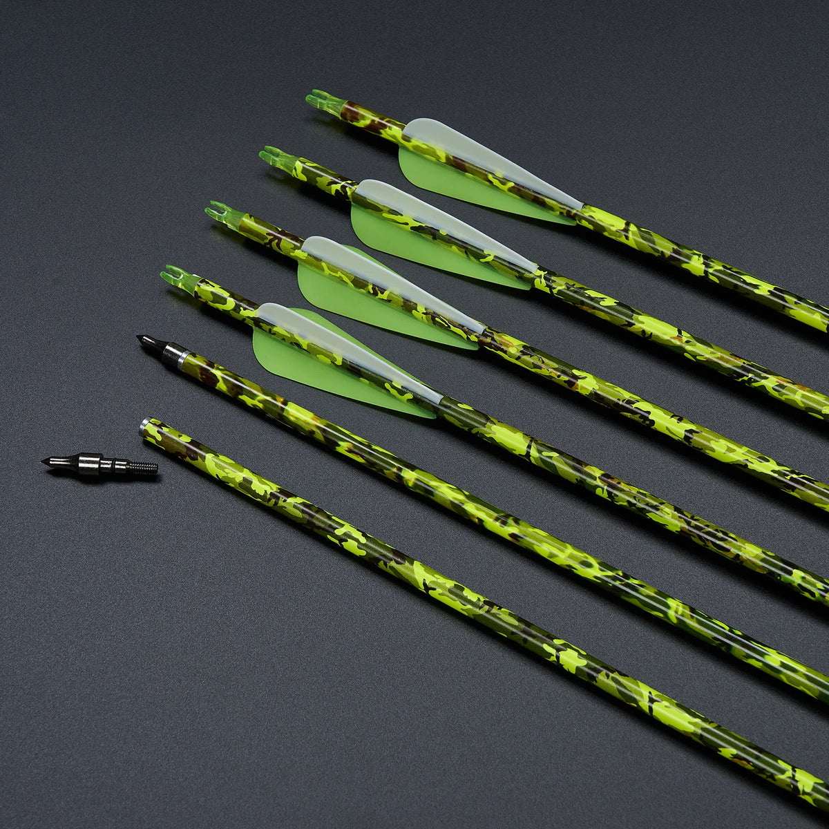 Toparchery 31.5Inch Mixed Carbon Arrows ID 6.2mm Plastic Feather Outdoor Target Hunting and Shooting
