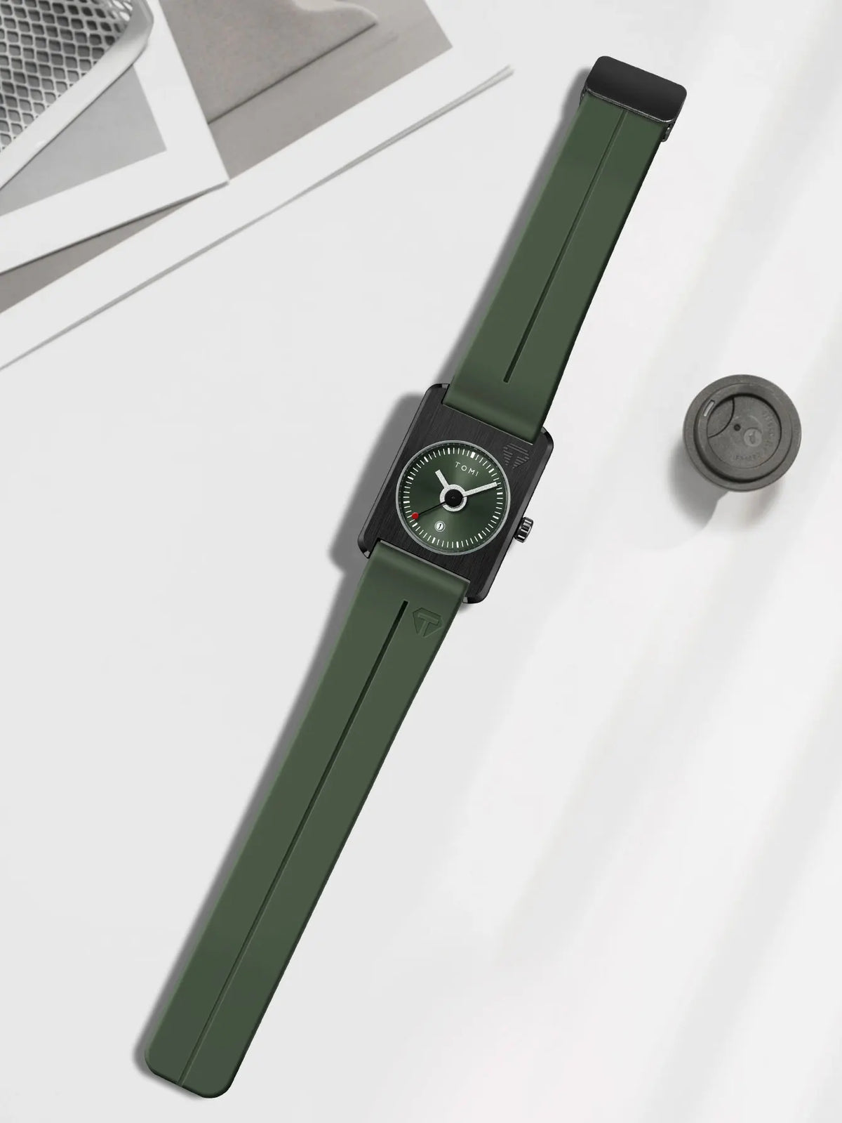 TOMI Men's Fashion Watches Quartz Watches Square Small Dial Wrist Watches Magnetic Buckle Watches Simple Leisure Watches