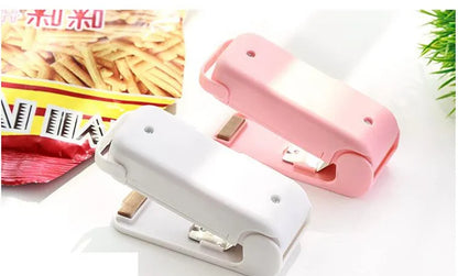 Mini Heat Bag Packaging Sealer Portable Plastic Bag Clip Sealing Machine Food Storage Seal Snack Sealing Kitchen Gadgets