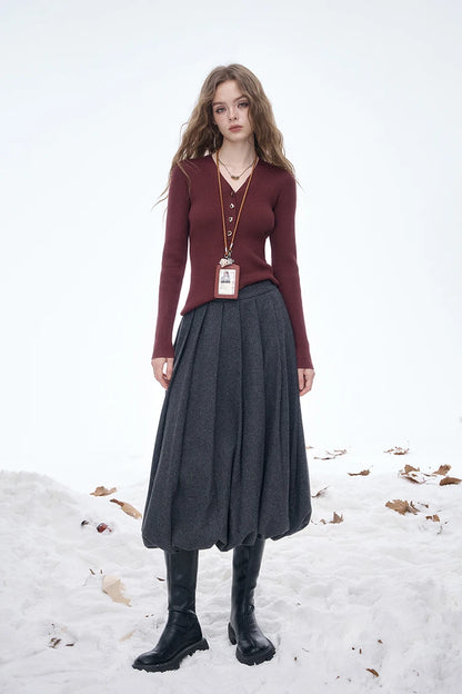 ELFSACK 2025 Dark Gray Pleated Skirt Women, Preppy Elegant Tiered Midi Skirt with Bubble Hem, Winter Mini/Maxi Half Skirt
