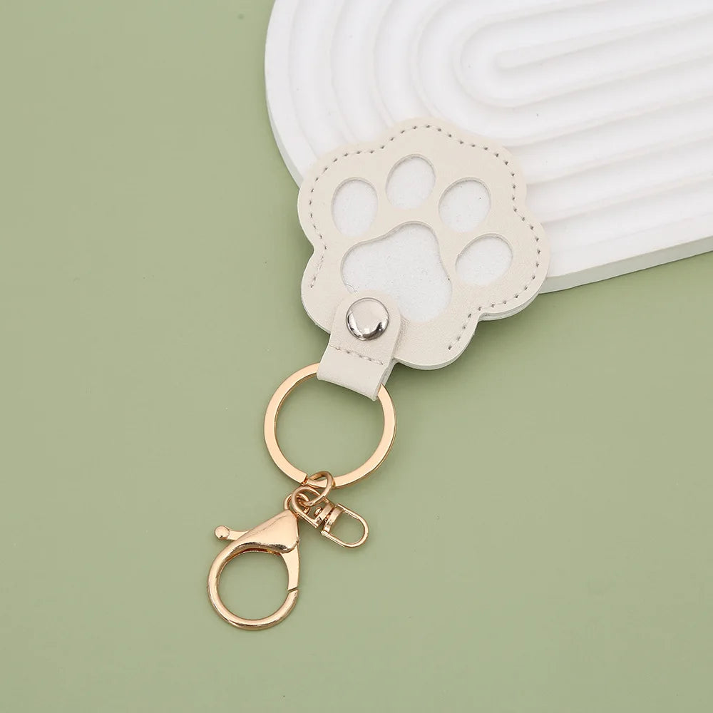 S27 Dog Hair Collector Keychain Leather Pet Memorial Gift Keepsake for Dogs and Cats Fur Storage Pendant Charm Gift Keychain