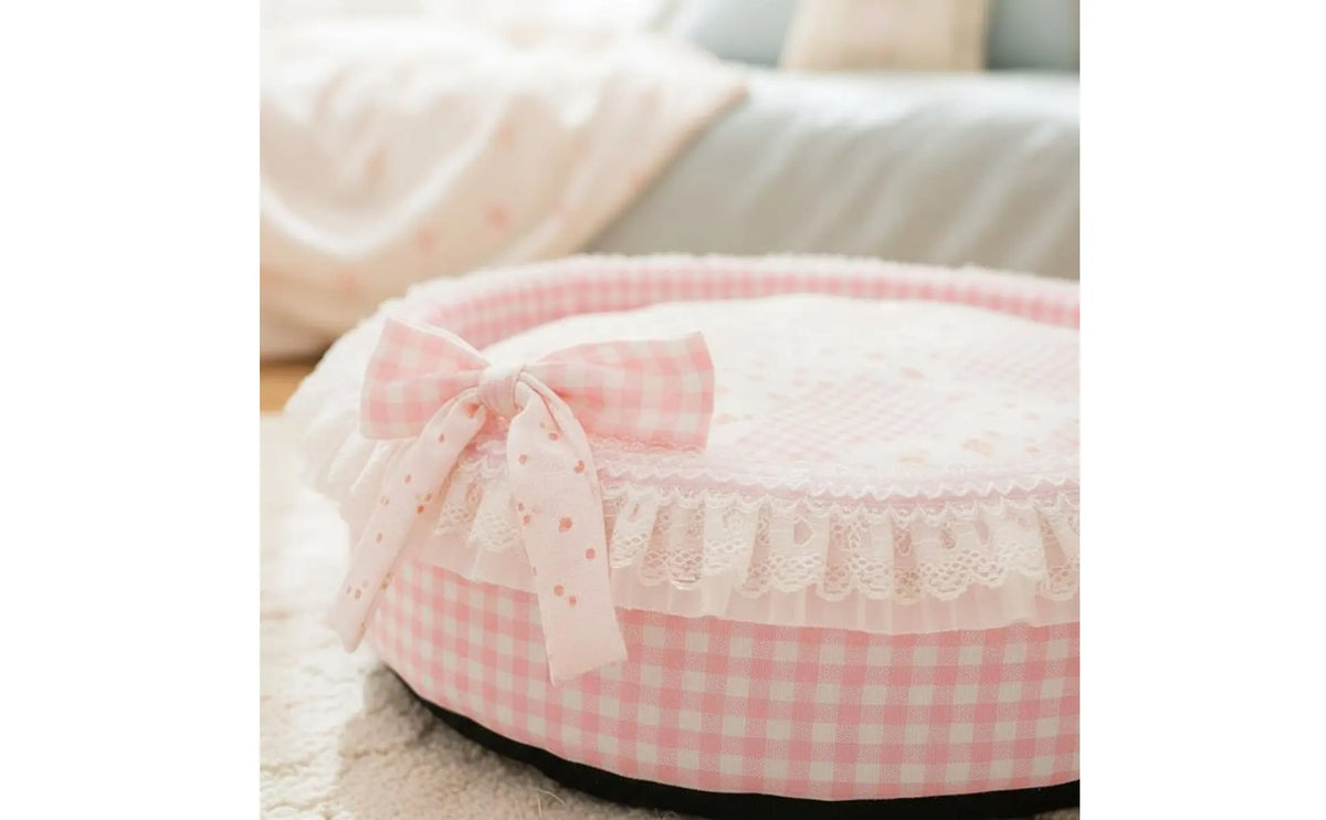 Princess Design Feline Bed Breathable Semi Enclosed Pet Bed Cradle Pet Nest Soft Lace Trim for Cats