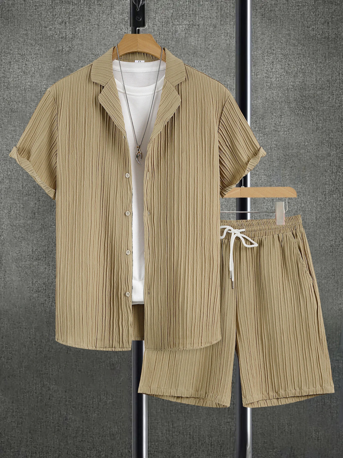 Men's Sophisticated Pleated Set Khaki Textured Cuban Collar Shirt & Elastic Waist Shorts 2 Piece Commute Outfit