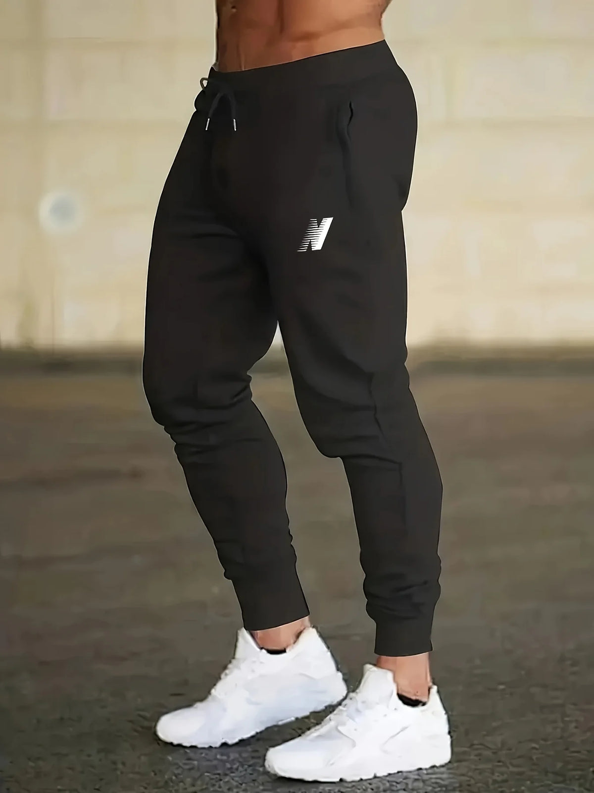 26Men's Casual Fitness Joggers Elastic Waist Lightweight Knit Fabric Comfortable Stretch Design Running Training Sports Pants
