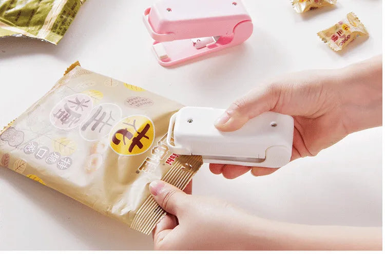 Mini Heat Bag Packaging Sealer Portable Plastic Bag Clip Sealing Machine Food Storage Seal Snack Sealing Kitchen Gadgets