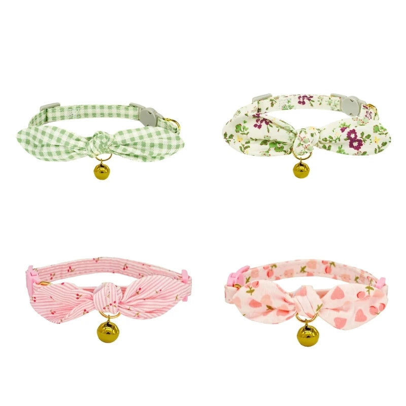 F19B Dog Cats Collar Comfortable Flower Charm Design Adjustable for Puppies Kittens Adults