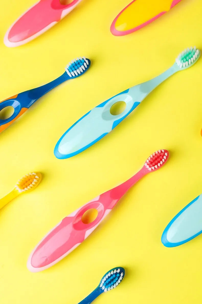 Children's Soft Bristle Toothbrush, Bucket Pack of 8 Pieces, 2-12 Year Old Baby Toothbrush, Change Period Toothbrush for Kids