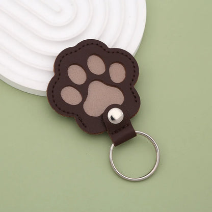 S27 Dog Hair Collector Keychain Leather Pet Memorial Gift Keepsake for Dogs and Cats Fur Storage Pendant Charm Gift Keychain