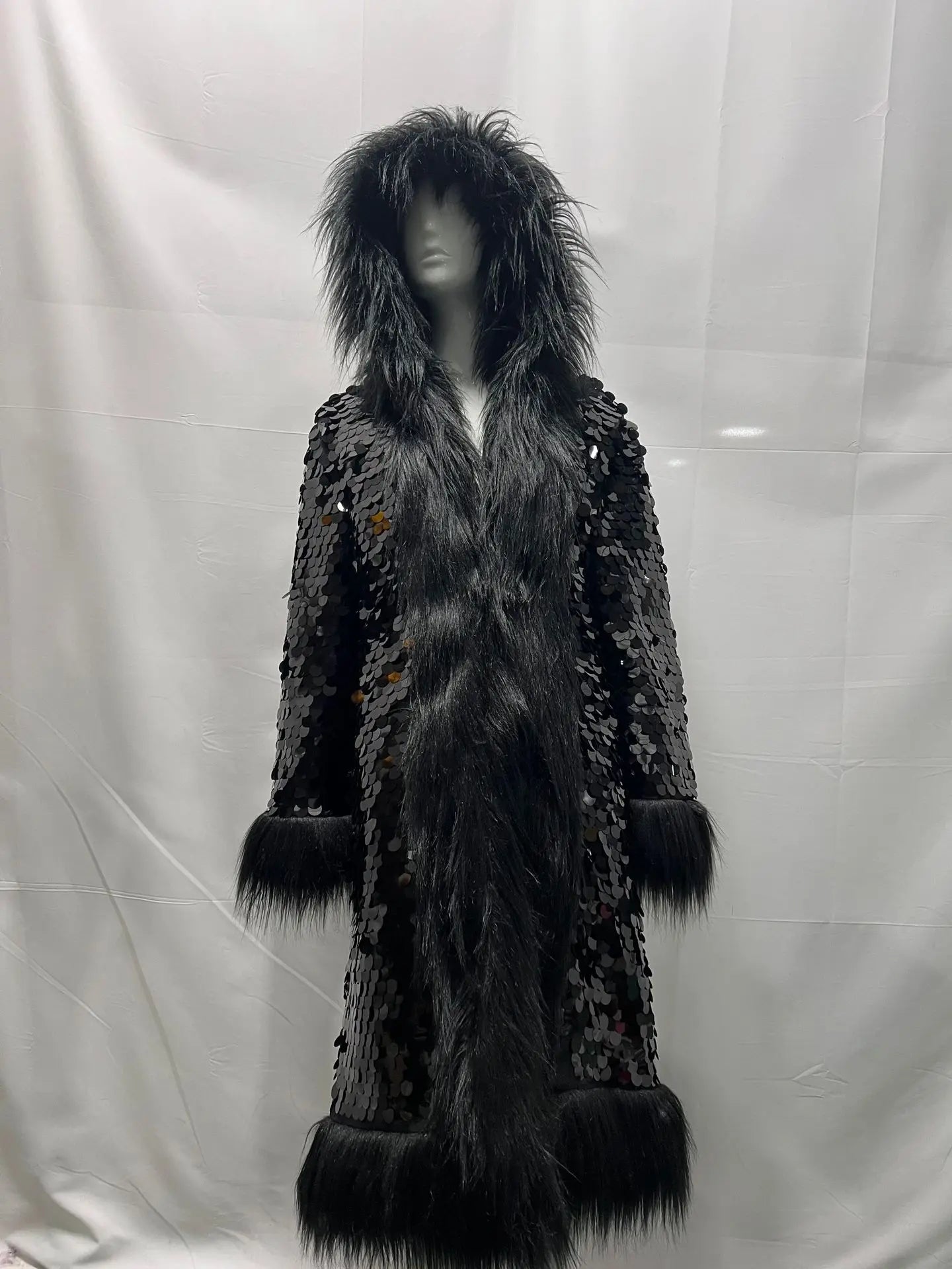 Patchwork Women Hooded Faux Fur Coat Fox Fur Long Sleeve Thick Warm Fur Outerwear Spliced Party Stage Loose Fit Sequined