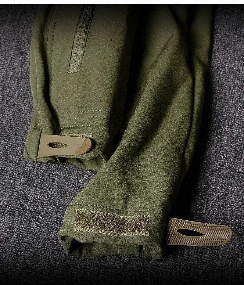 New Men's Winter Jacket Tactical  Sets Fleeced Sharkskin Windproof Waterproof Padding Suits Paintball Uniform Pockets Camo