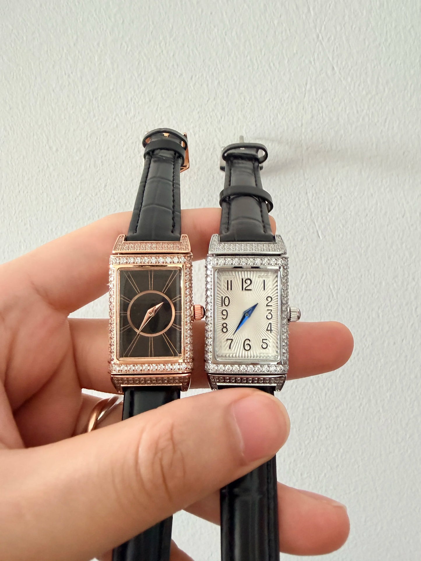 2025 Hot Sale Retro Niche Temperament Slide Design Leather Quartz Square Exquisite and Versatile Digital Watch 21mm