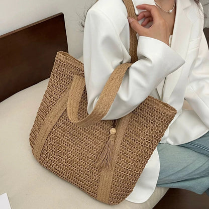 French style large capacity woven straw woven bag for women, new beach vacation shoulder bag, casual commuting tote bag