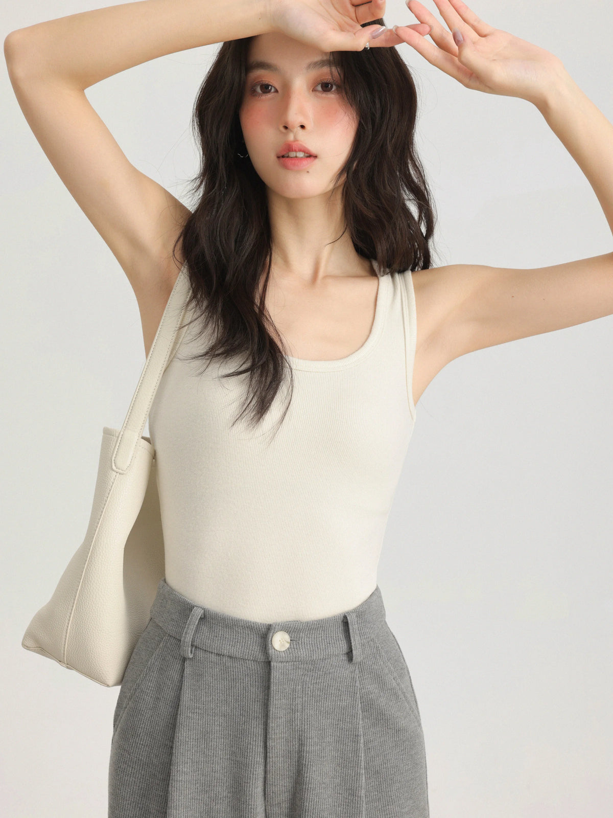 Spring Women U-Neck Knit Tank Top Cashmere-Like Fabric Elastic Slim Fit Sleeveless Camisole Solid Color Base Layer Stylish Vest