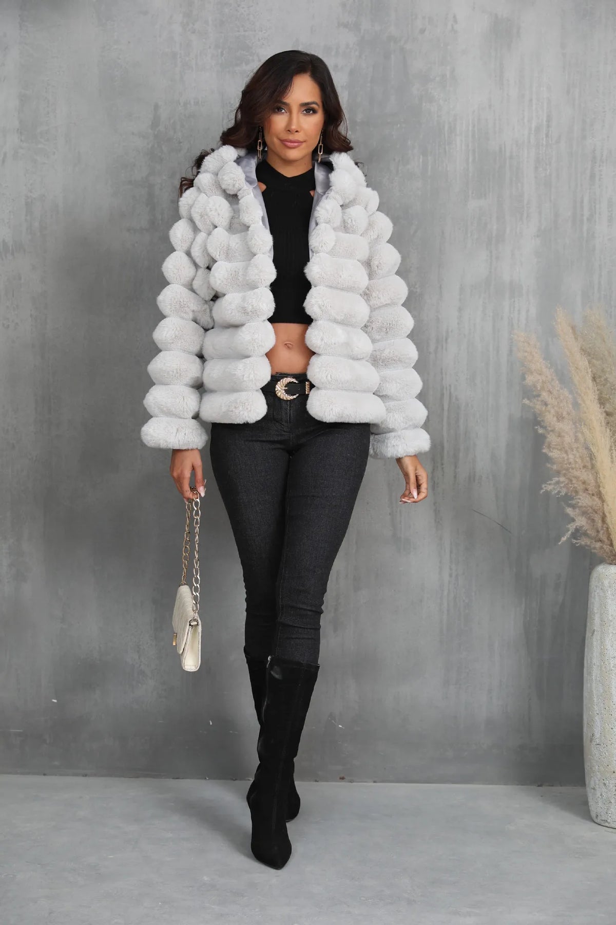 2026 Faux Fur Women Coats Hooded Full Sleeve Short Coat Zipper Thick Warm Solid Temperament Elegant Splice Autumn Winter
