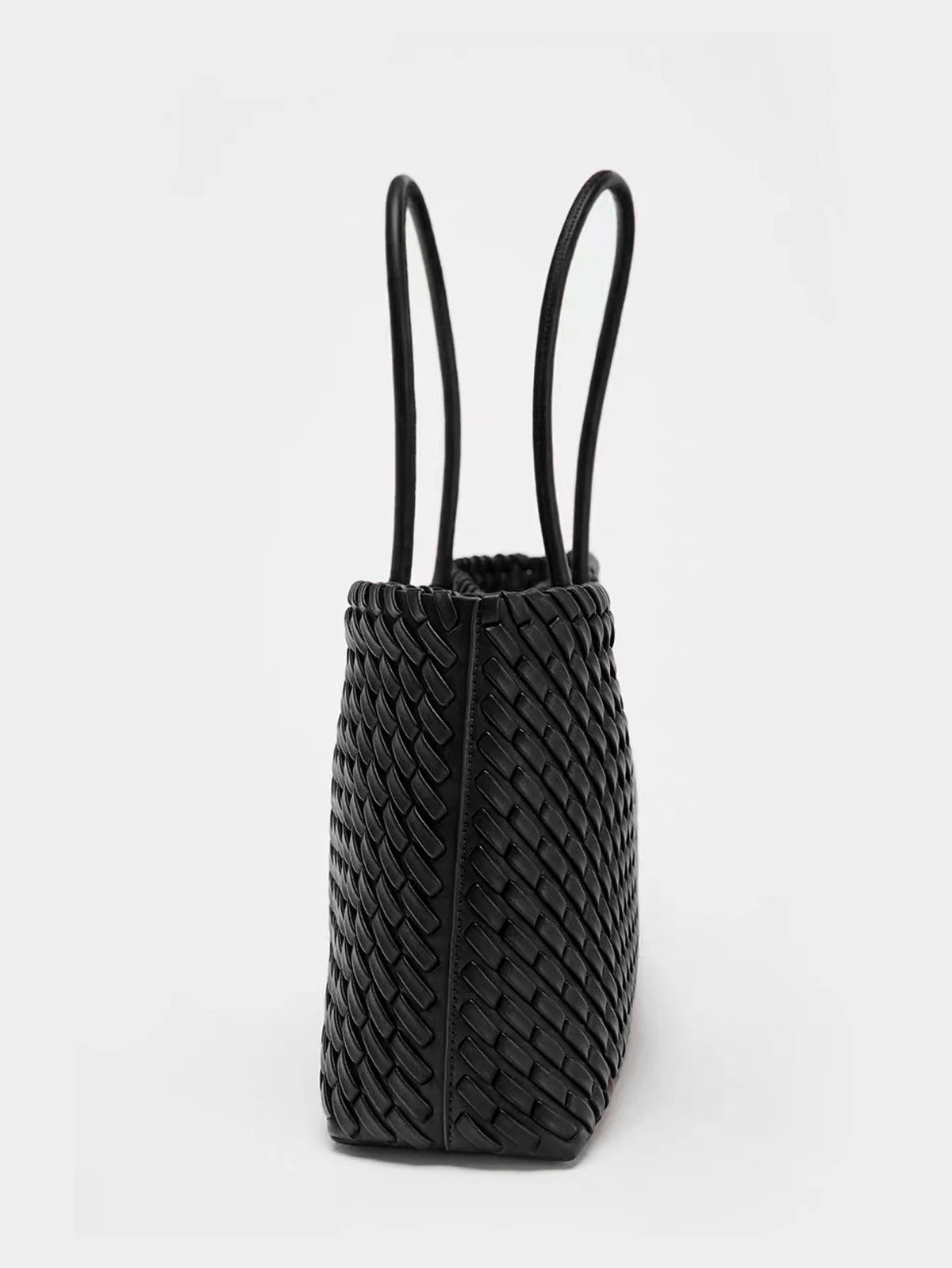2025 new niche commuting woven hand-held shoulder bag, fashionable and versatile, super large capacity tote bag