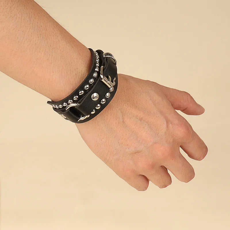 Black Leather Wristband Bracelet Cuff Goth Gothic Punk Bracelets Women Men Spikes Rivet Stud Bangle Cosplay Rock Unisex Jewelry