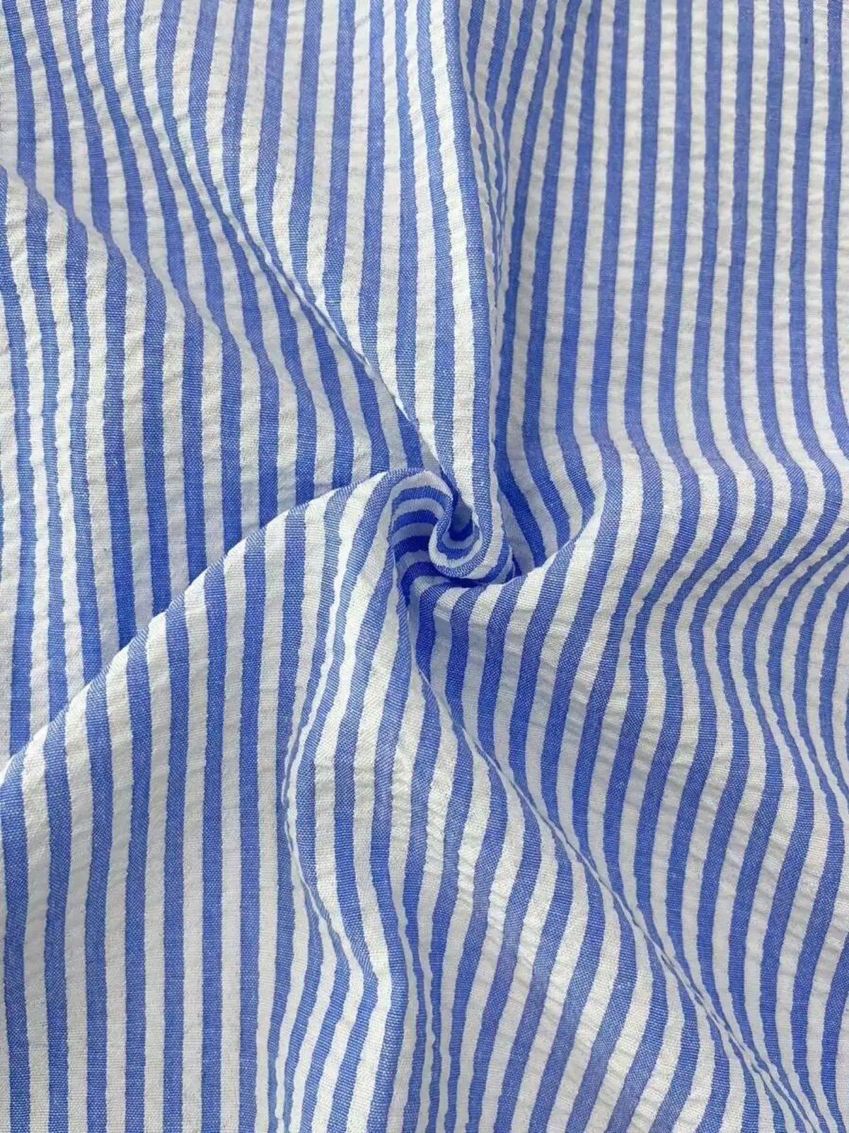 Men's Long Sleeve Striped Shirt with Loose Fit Stylish Comfortable Casual Wear for All Seasons Ideal for Outdoor Activities