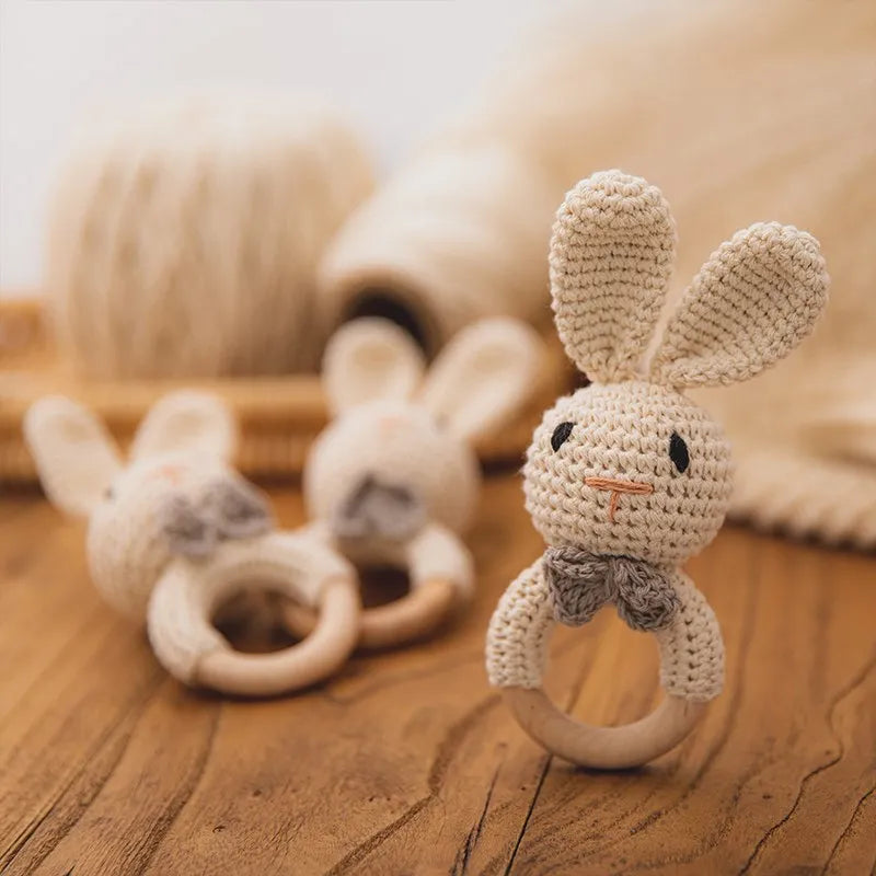 1Pc Baby Teether Wooden Crochet Rattle Toy BPA Free Baby Mobile Play Gym Wood Rodent Rabbit Rattle Newborn Educational Toy Gifts
