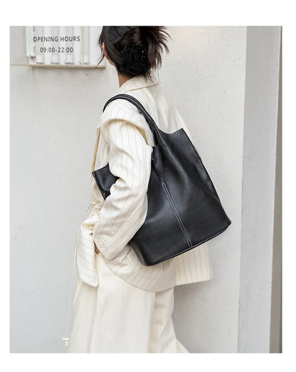 Genuine Grade Leather Women Commuter Tote Bag Ladies Soft Cowhide Tote Shoulder Handbag Large Female Bucket Bag Luxury Designer