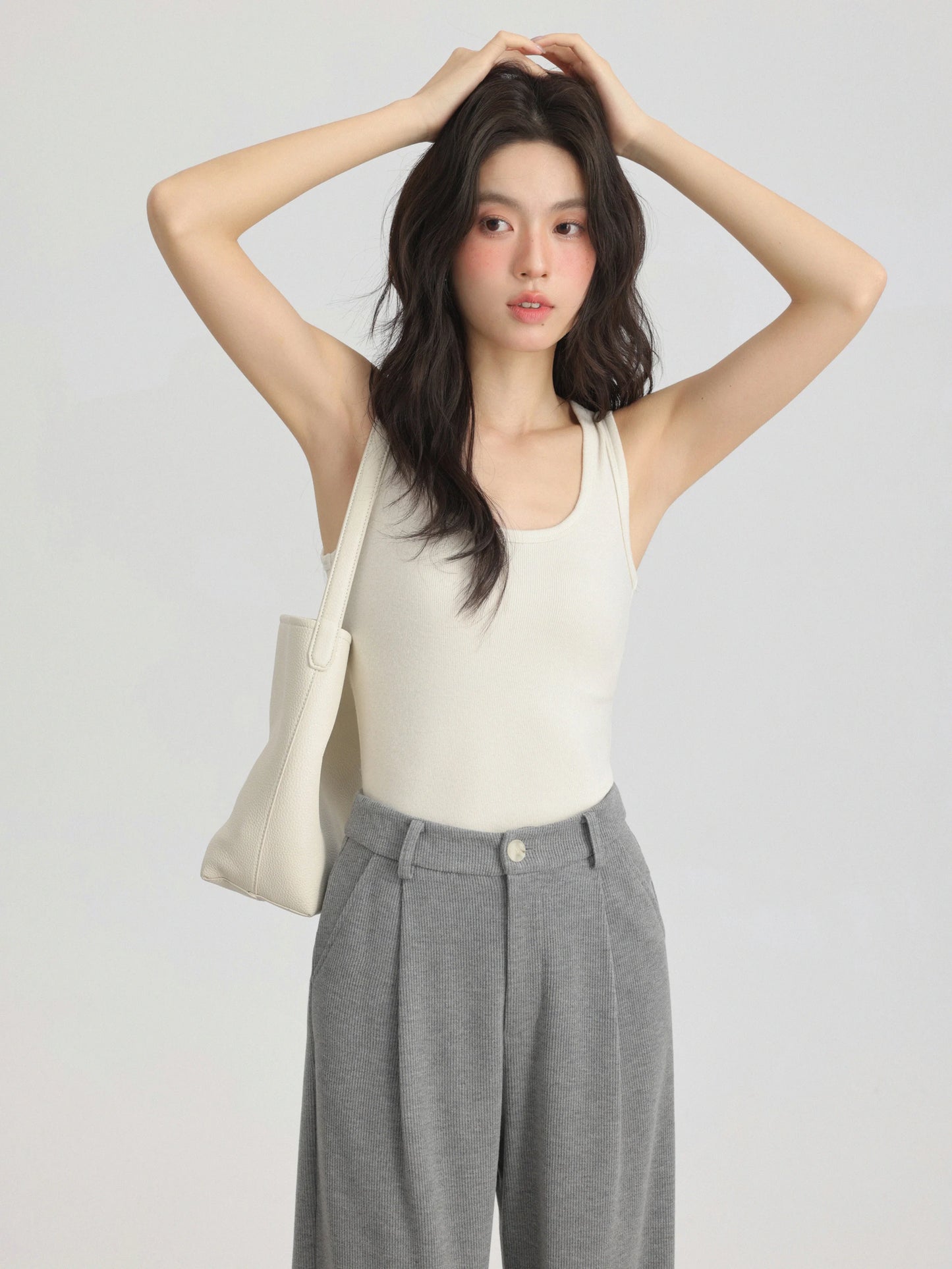 Spring Women U-Neck Knit Tank Top Cashmere-Like Fabric Elastic Slim Fit Sleeveless Camisole Solid Color Base Layer Stylish Vest