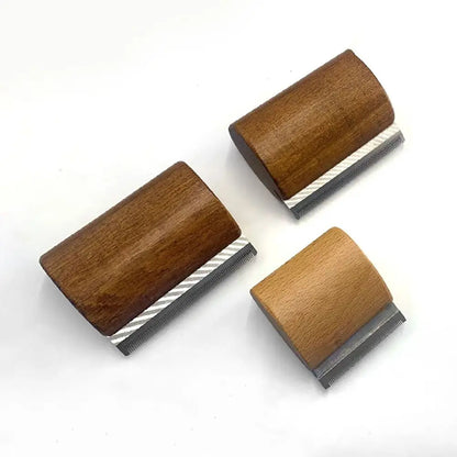 1Pcs New Wooden Handle Horse Grooming Brush Stainless Steel Teeth Shedding Horse Hair Scrapers Grooming S/M/L Cleaning Tool